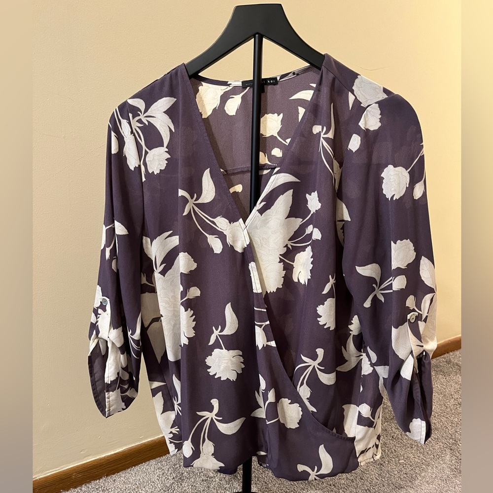 West Kei Purple and White Floral Blouse